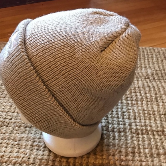 ADIDAS knitted winter hat toque cream colour one size. - Picture 3 of 5